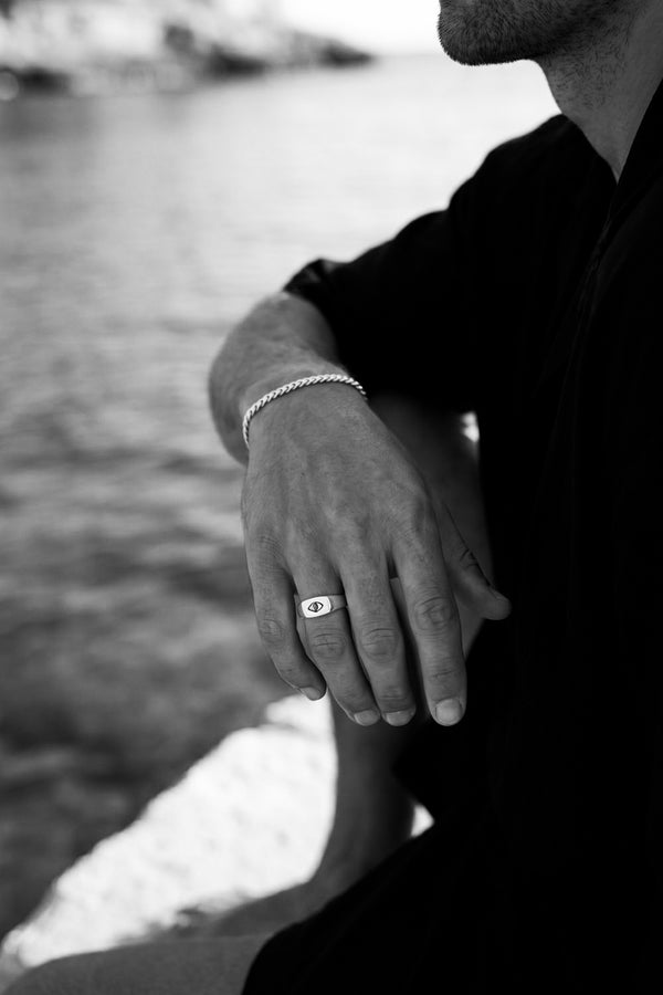Eye Ring